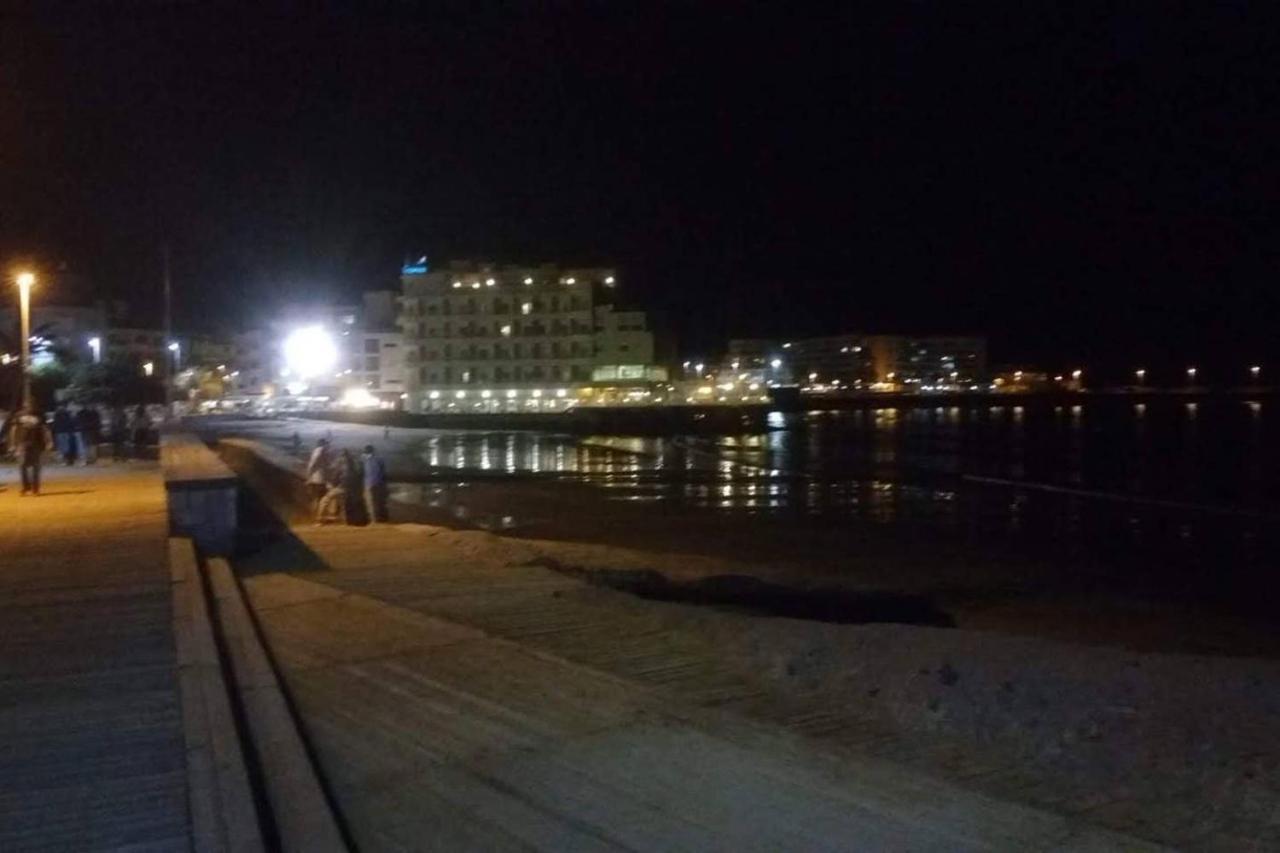 הוילה אל מדאנו Luminoso Adosado Frente Al Mar מראה חיצוני תמונה